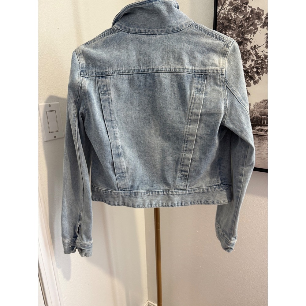 Free People Denim Jean Jacket Light Wash Distressed Button Front XS - Picture 4 of 7